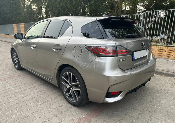 Lexus CT cena 76500 przebieg: 47000, rok produkcji 2017 z Radzymin małe 11